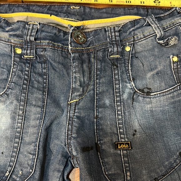 Lois Distressed Jeans - Picture 4 of 5